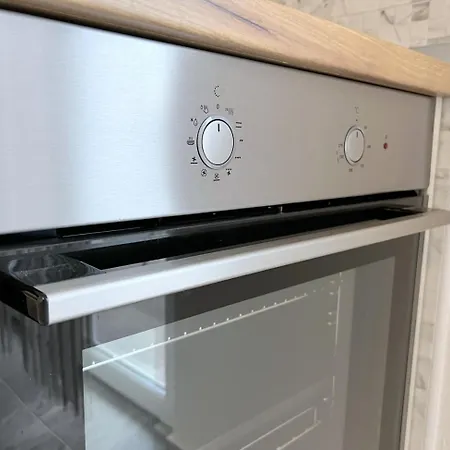 Evergreen & Pinky Close To The