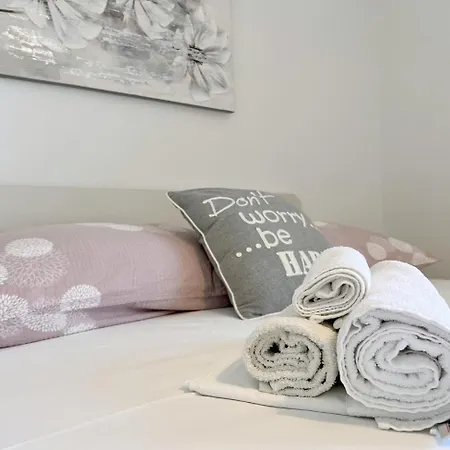 Appartement Evergreen & Pinky Close To The