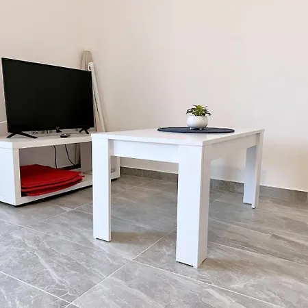 Appartement Evergreen & Pinky Close To The Rab Town