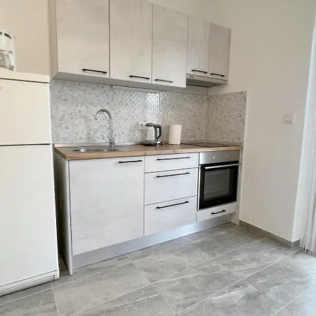 Appartement Evergreen & Pinky Close To The Rab Town