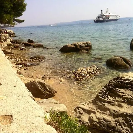 Appartement Evergreen & Pinky Close To The