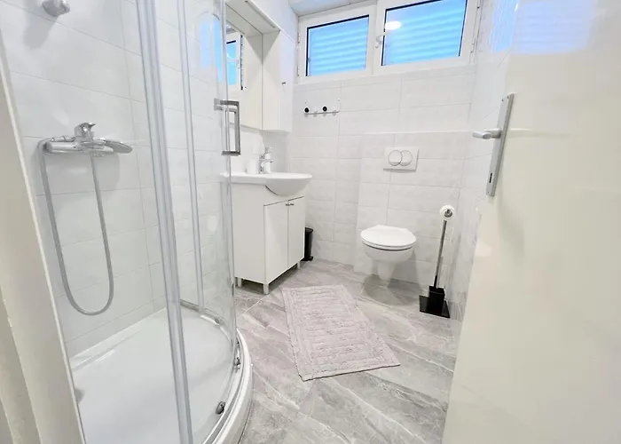 公寓 Evergreen & Pinky Close To The 拉布