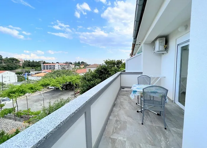 公寓 Evergreen & Pinky Close To The *